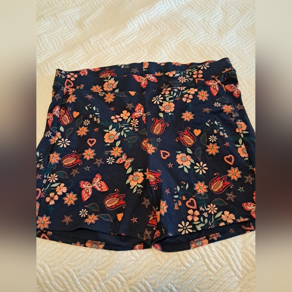 Torrid 5 Inch Bike Short Sz 3
